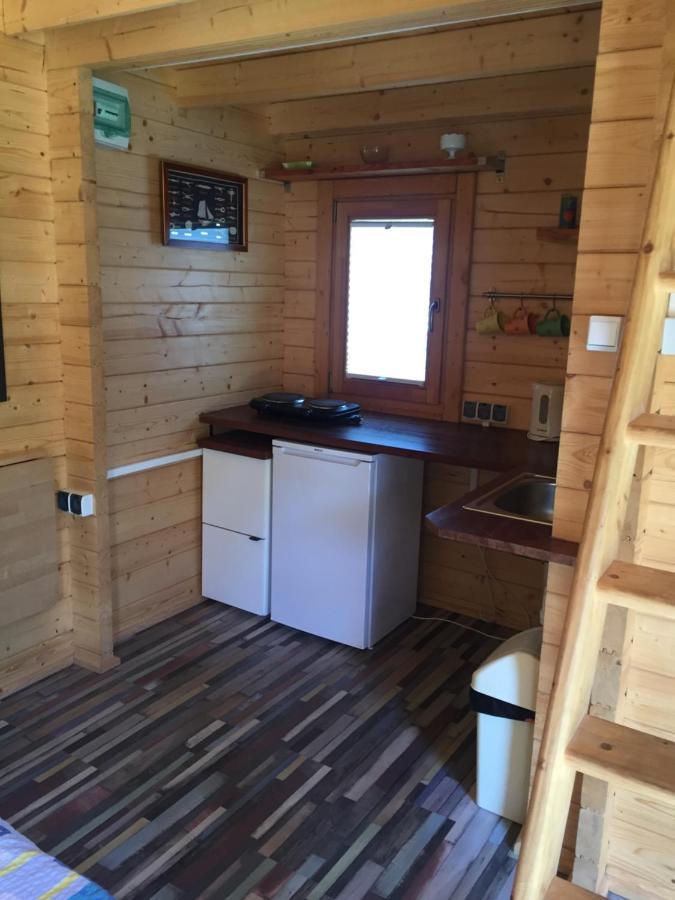 Pokoje I Domki Letniskowe Bros Dziwnów エクステリア 写真